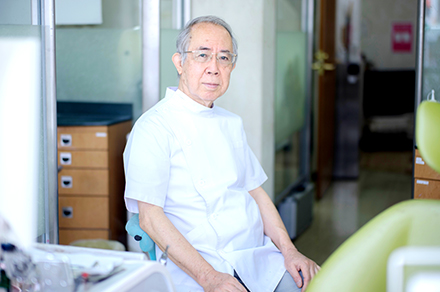 早川　康明　早川歯科医院　院長